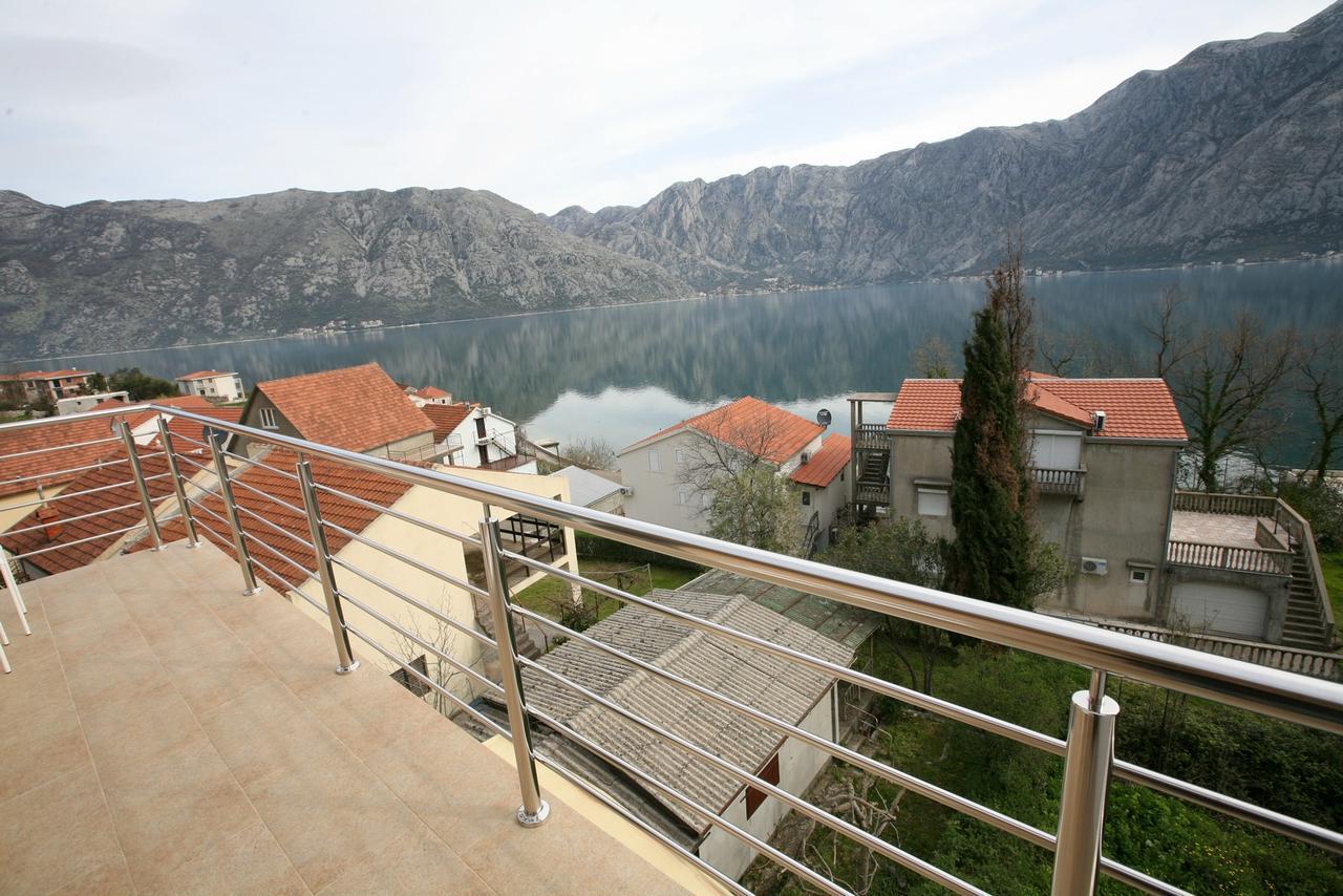 Ruza Apartments Kotor Luaran gambar