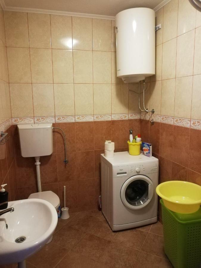 Ruza Apartments Kotor Luaran gambar