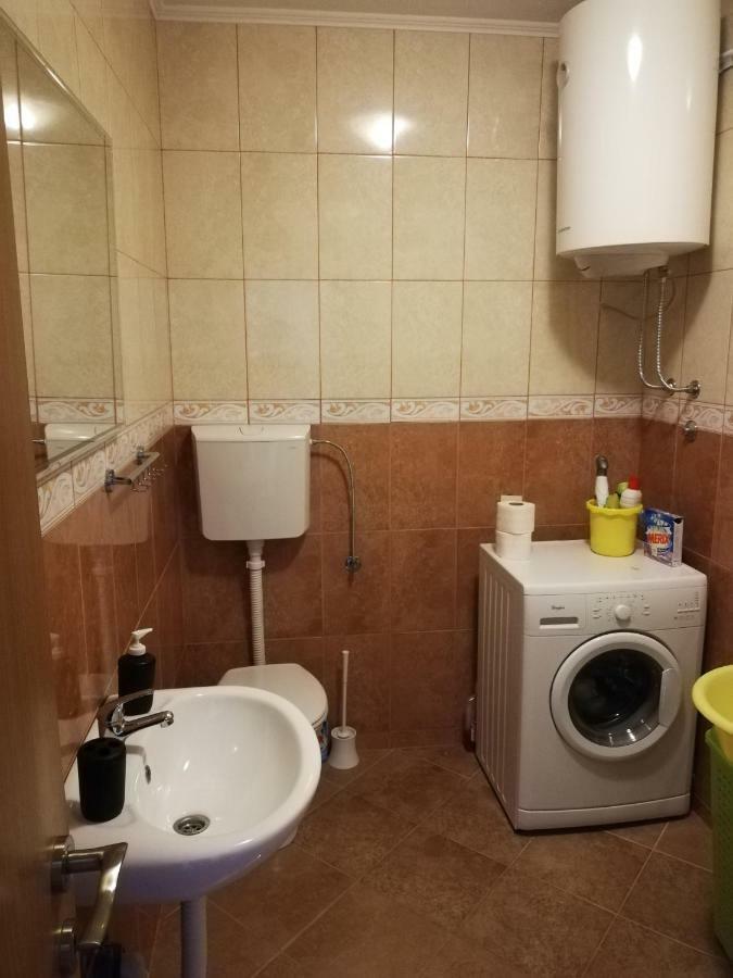 Ruza Apartments Kotor Luaran gambar