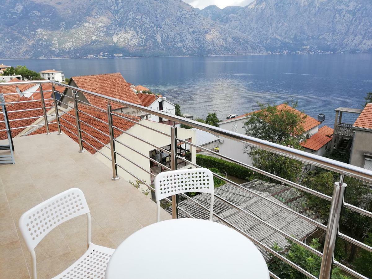 Ruza Apartments Kotor Luaran gambar