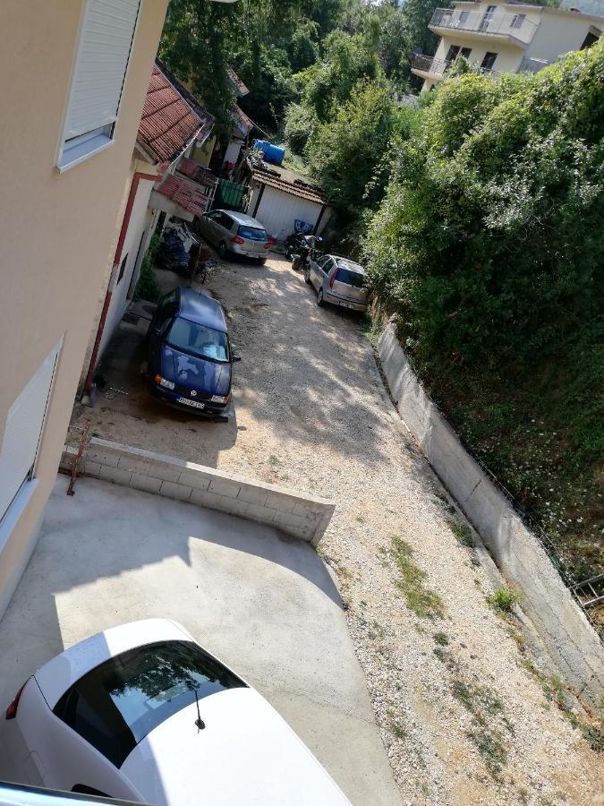 Ruza Apartments Kotor Luaran gambar
